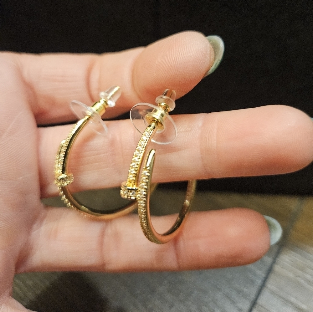 NEW Nail Hoop Earrings - Gold Or Silver - Picture 5 of 16